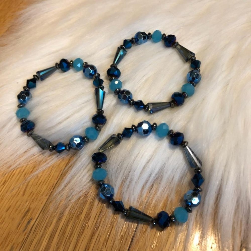 Set of 3 Blue Beaded Stretch Bracelets